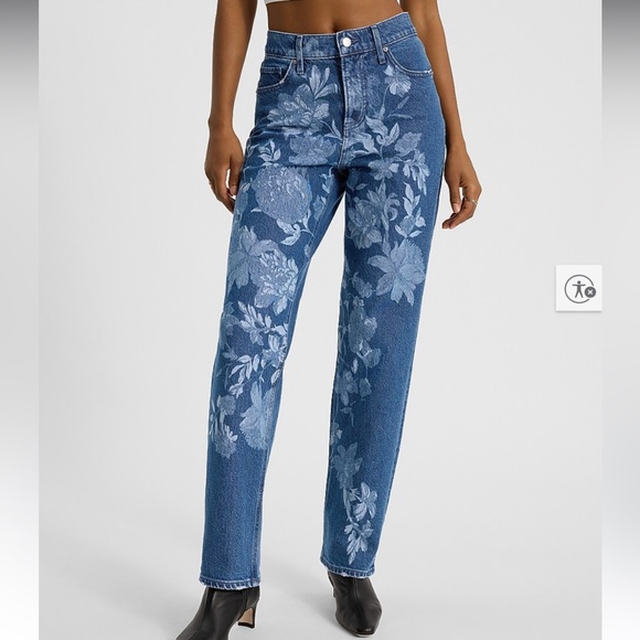 Express Denim - Express High Waisted Floral Medium
Wash Straight Jeans